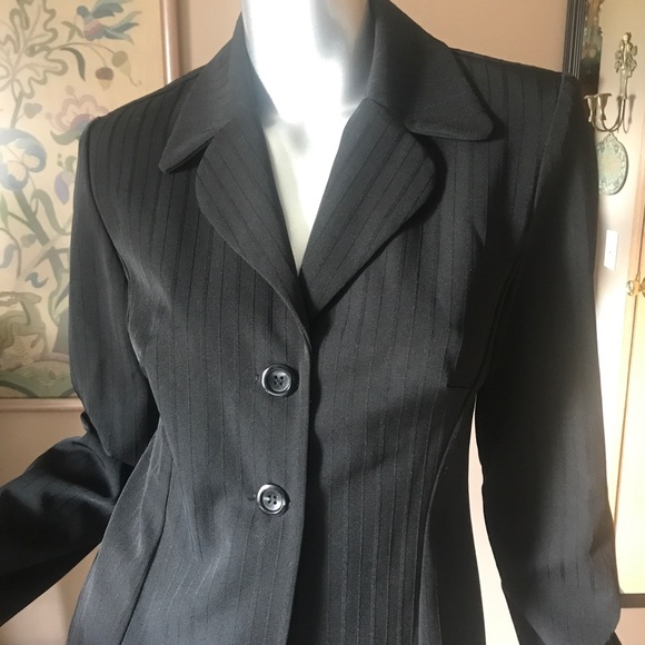 Vintage Y2K Black Pinstripe Blazer Jacket 2 Button Front Size 6 - Picture 3 of 13